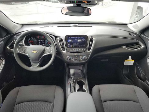 New 2025 Chevrolet Malibu LS image 19