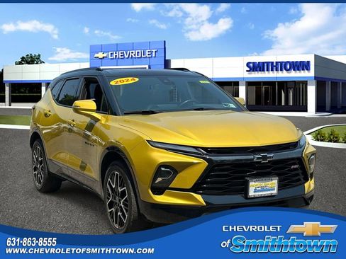Used 2024 Chevrolet Blazer RS AWD/4WD image 2