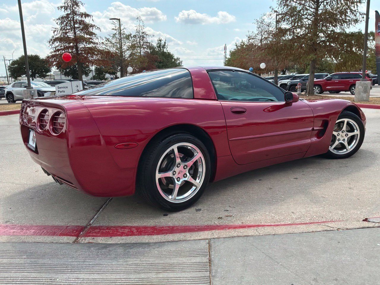 Used 2004 Chevrolet Corvette Coupe w/ Roof Package RWD image 9