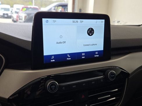 Used 2022 Ford Escape SE w/ SE Sport Appearance Package image 25