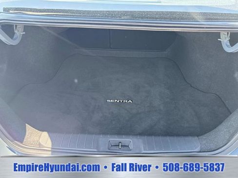 Used 2024 Nissan Sentra SR FWD image 7