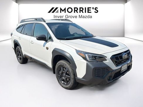 Used 2025 Subaru Outback Wilderness AWD/4WD image 3