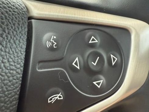 Used 2023 GMC Terrain Denali w/ Black Diamond Edition image 48