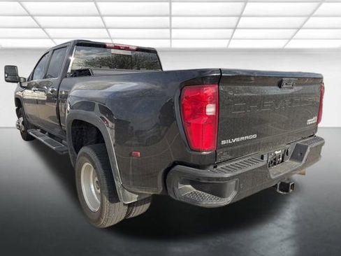Used 2023 Chevrolet Silverado 3500 High Country image 4