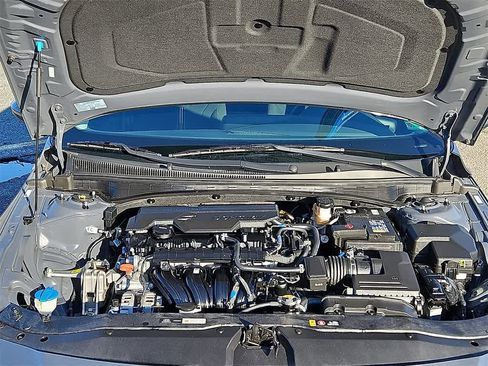 Used 2024 Hyundai Elantra SEL w/ Convenience Package image 31