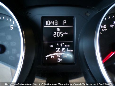 Used 2015 Volkswagen Jetta SE image 10