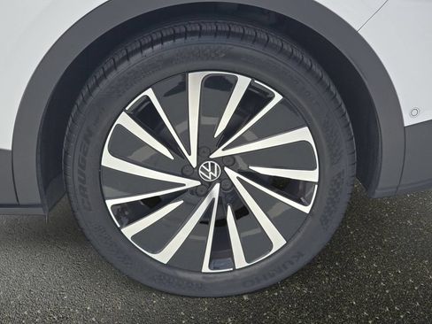 Used 2024 Volkswagen ID.4 S RWD image 30