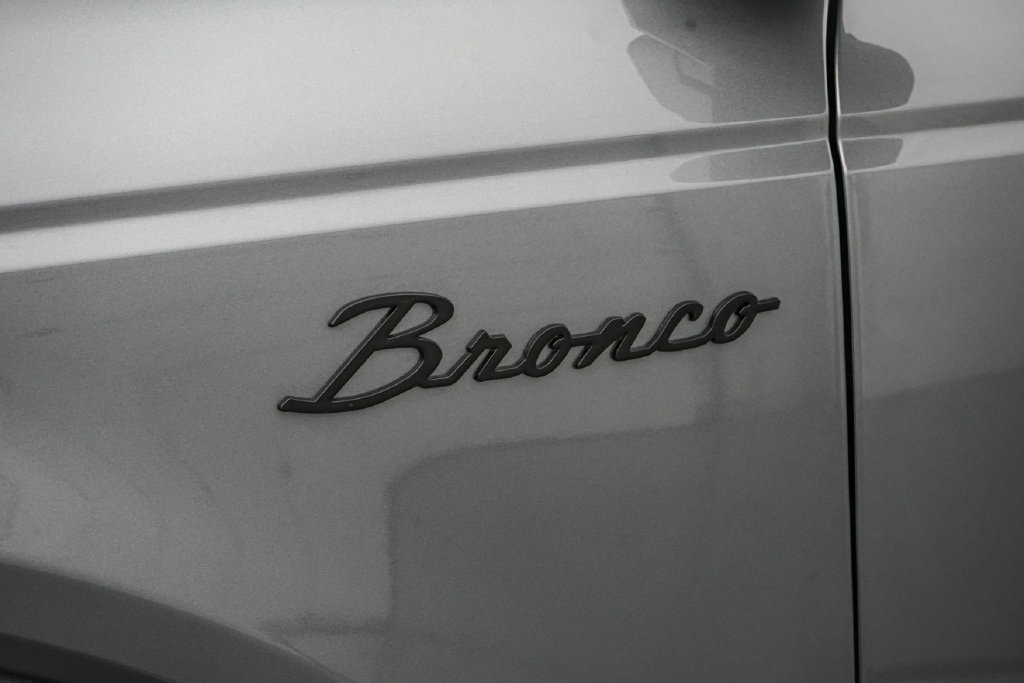 Certified 2023 Ford Bronco Big Bend w/ Sasquatch Package AWD/4WD image 11