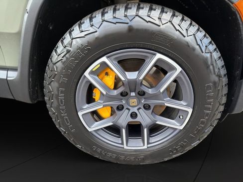 Used 2022 Rivian R1T Launch Edition AWD/4WD image 24
