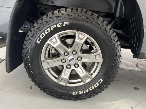 Used 2022 Ford F150 XLT w/ Equipment Group 302A High AWD/4WD image 15