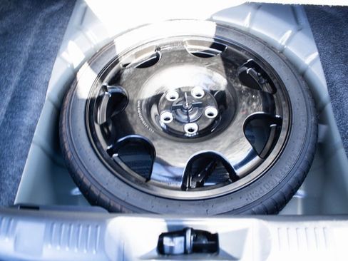 Used 2025 Ford Mustang Coupe image 18