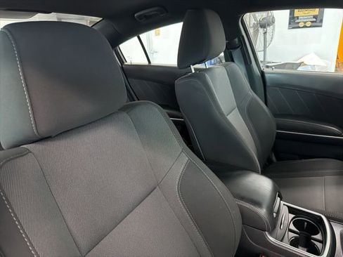 Used 2015 Dodge Charger SXT image 26