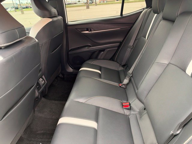 Certified 2026 Toyota Camry Hybrid FWD image 15