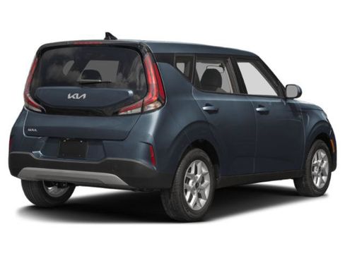 Used 2025 Kia Soul LX FWD image 5