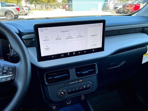 Certified 2025 Ford Maverick XLT image 7