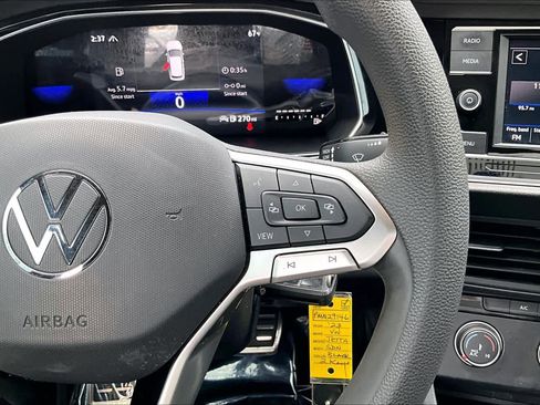 Used 2023 Volkswagen Jetta Sport image 24