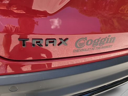 New 2026 Chevrolet Trax RS w/ Sunroof Package FWD image 30