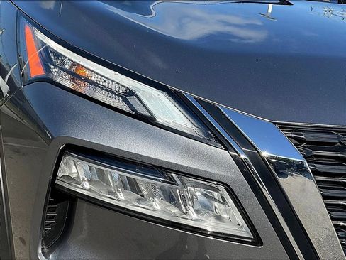 Used 2023 Nissan Rogue SV AWD/4WD image 32