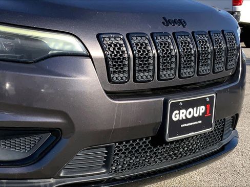 Used 2019 Jeep Cherokee Latitude Plus image 25