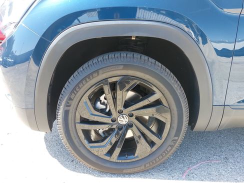 Used 2022 Volkswagen Atlas SE FWD image 11