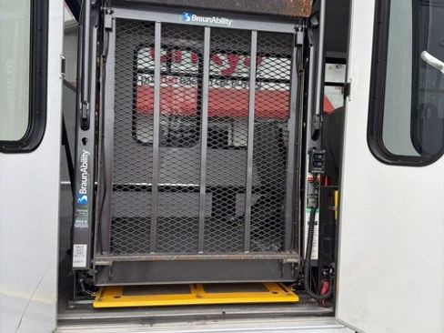 Used 2019 Ford E-350 and Econoline 350 Super Duty w/ Shuttle Bus Prep Package image 8