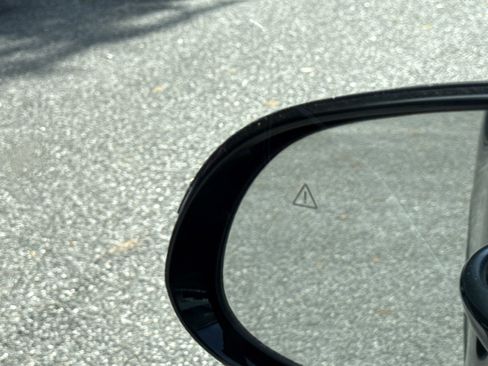 Certified 2023 Hyundai Santa Fe Limited image 20