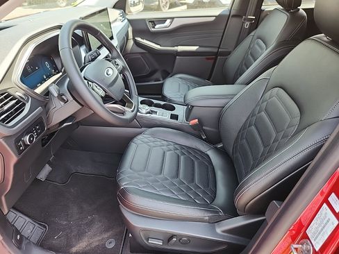 New 2024 Ford Escape SE w/ PHEV Premium Package image 11