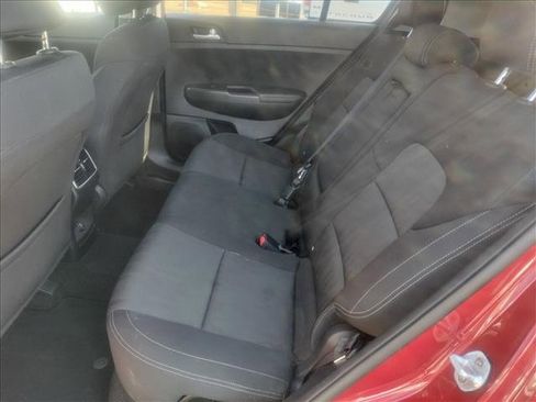 Used 2019 Kia Sportage LX image 18