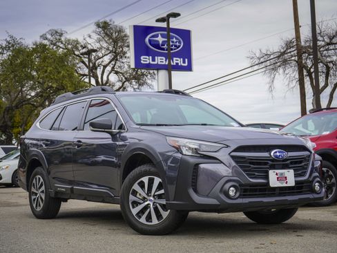 Certified 2025 Subaru Outback image 1
