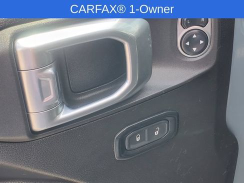 Used 2024 Jeep Wrangler Unlimited Rubicon AWD/4WD image 15