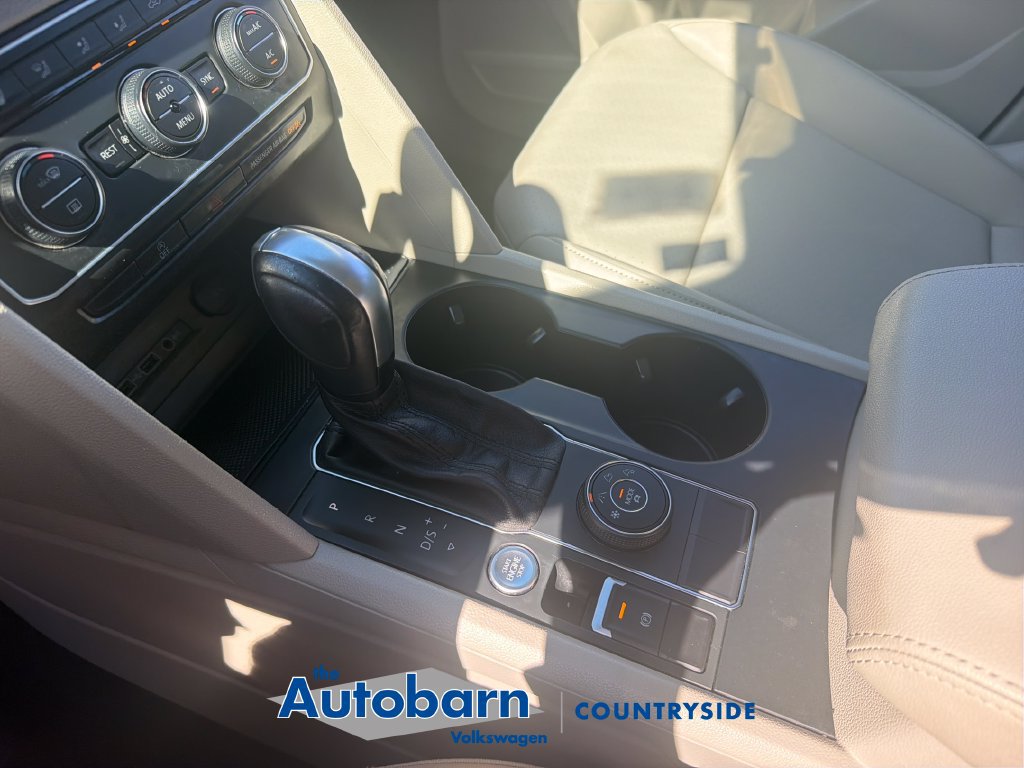 Certified 2020 Volkswagen Atlas SE w/ Panoramic Sunroof Package AWD/4WD image 18