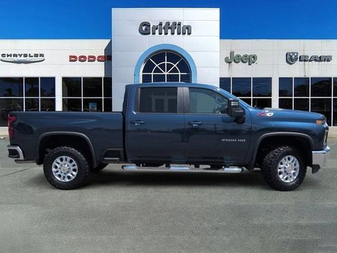 Used 2023 Chevrolet Silverado 2500 LT w/ Convenience Package AWD/4WD image 3