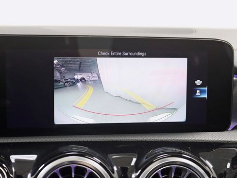 Used 2022 Mercedes-Benz CLA 250 4MATIC image 18