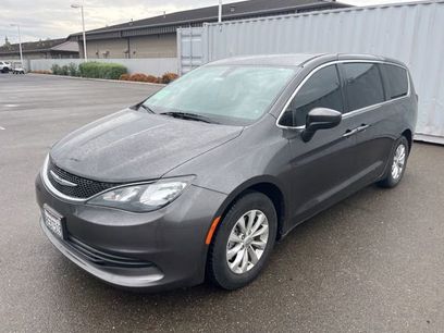 Used 2017 Chrysler Pacifica Touring w/ Tire & Wheel Group