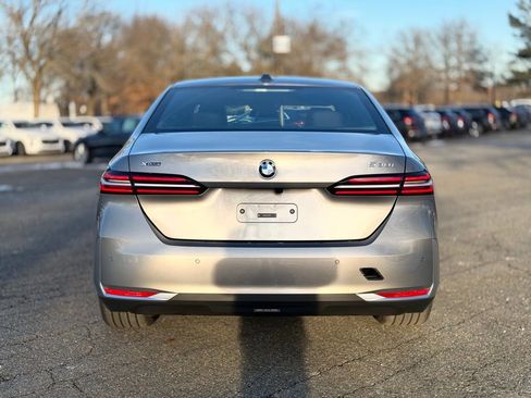 New 2026 BMW 530i xDrive w/ Premium Package image 5