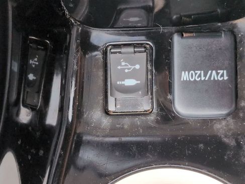 Used 2016 Toyota Prius Four FWD image 21