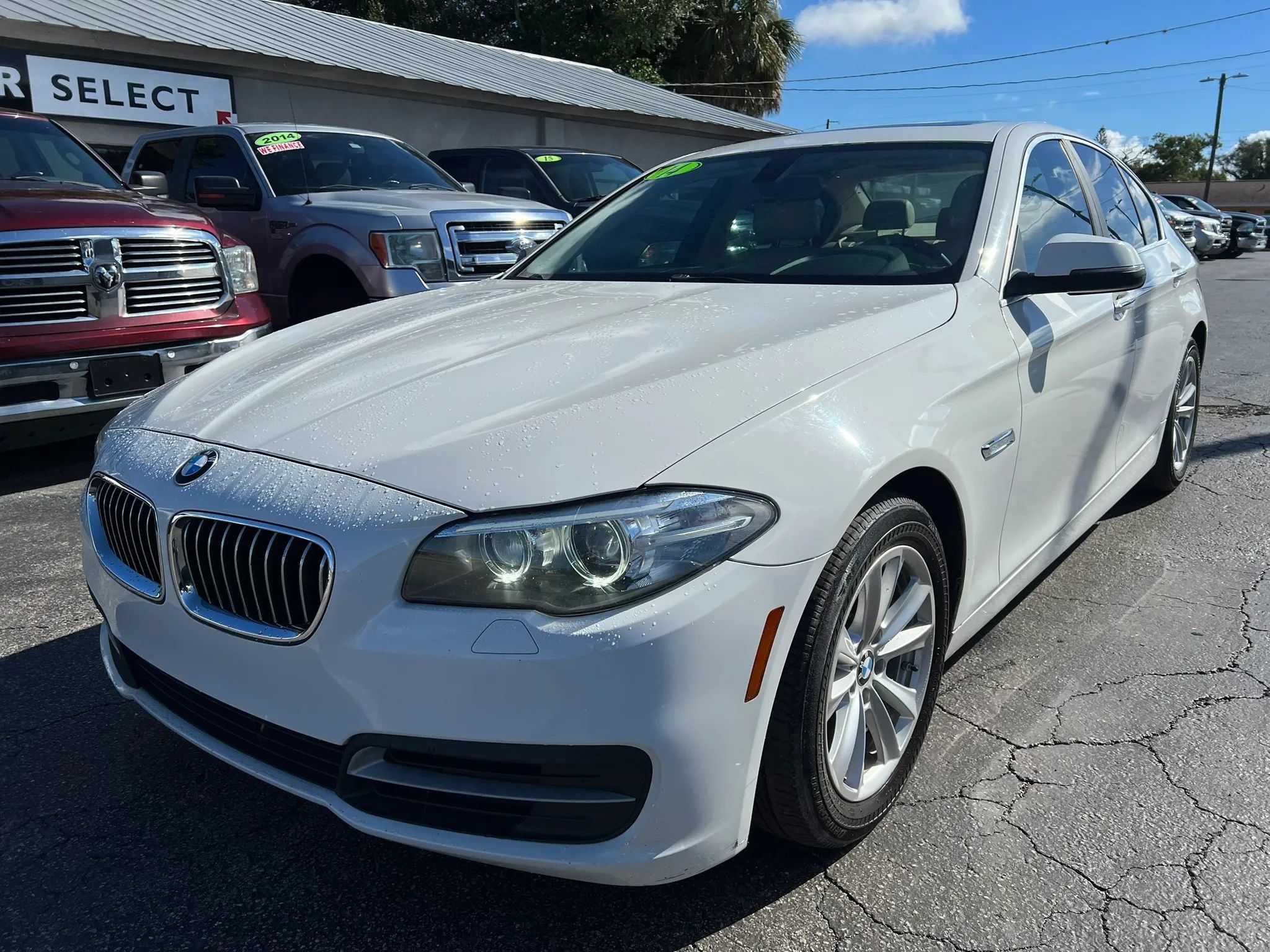 Used 2014 BMW 528i Sedan RWD image 2