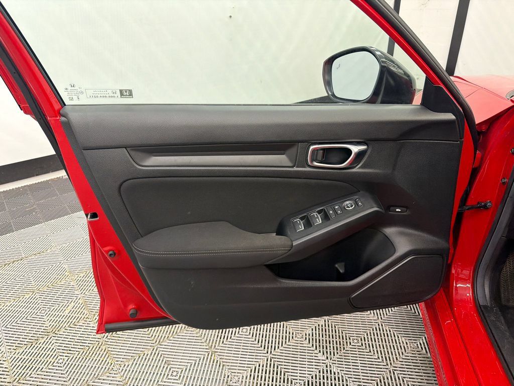 Used 2025 Honda Civic Sport image 10