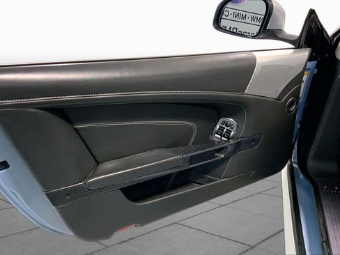 Used 2013 Aston Martin DB9 Volante RWD image 21
