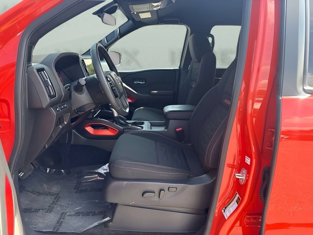 Used 2025 Nissan Frontier PRO-4X w/ Interior Protection Package AWD/4WD image 10