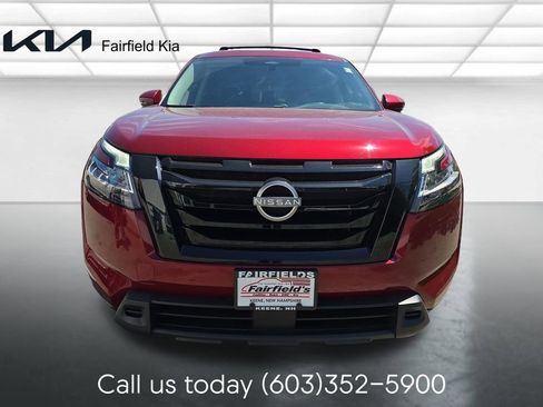 Used 2022 Nissan Pathfinder SV w/ SV Premium Package AWD/4WD image 8