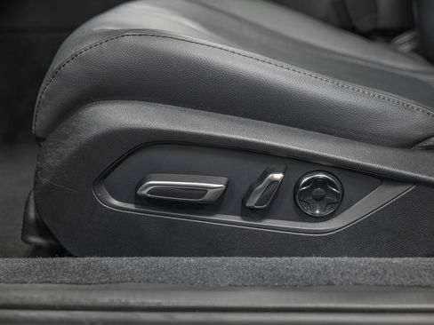 Used 2023 Acura TLX image 14