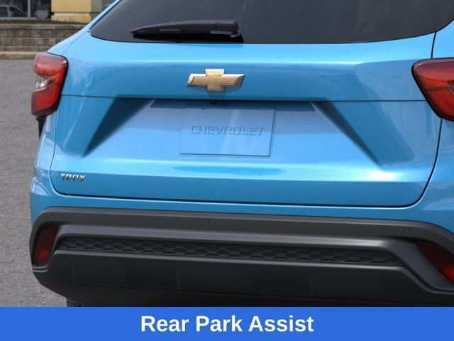 New 2026 Chevrolet Trax LS w/ LS Convenience Package FWD image 15