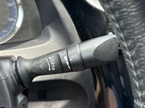 Used 2018 Toyota Corolla SE w/ Carpet Mat Package (TMS) FWD image 23