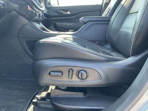 Used 2020 GMC Acadia Denali w/ Technology Package AWD/4WD image 20