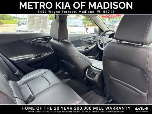 Used 2017 Chevrolet Malibu Premier w/ Driver Confidence Package FWD image 34