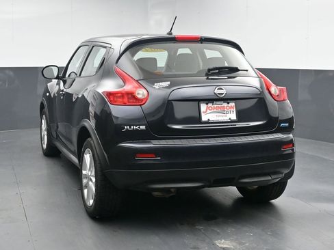 Used 2014 Nissan Juke S FWD image 6