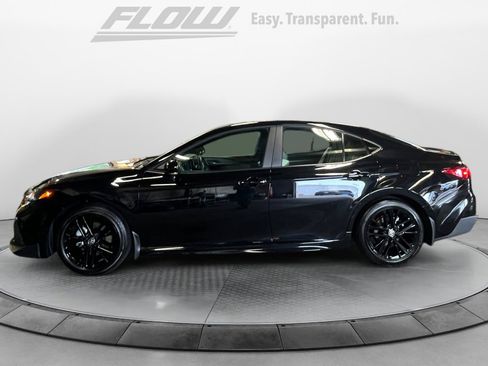 Used 2026 Toyota Camry SE w/ Convenience Package FWD image 5