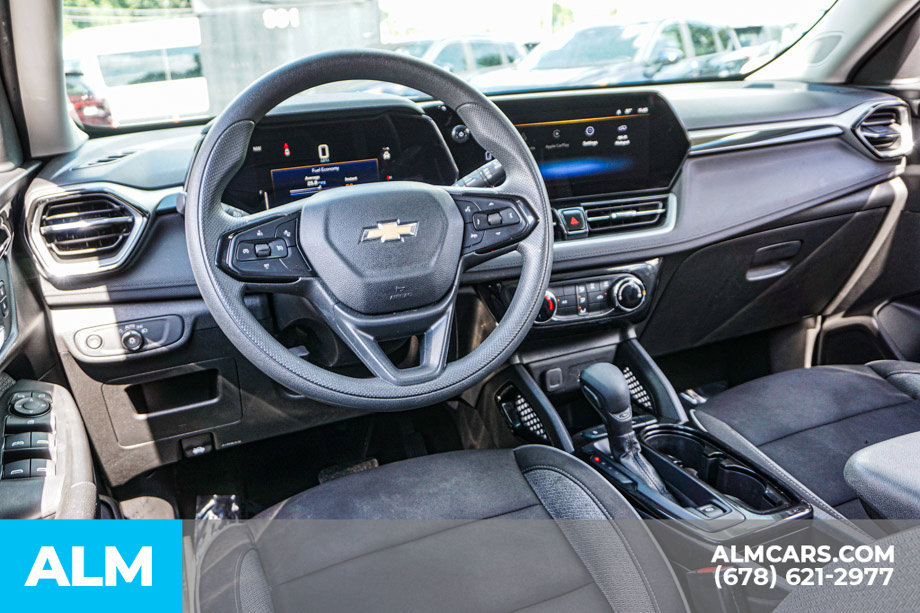 Used 2025 Chevrolet TrailBlazer LT FWD image 26