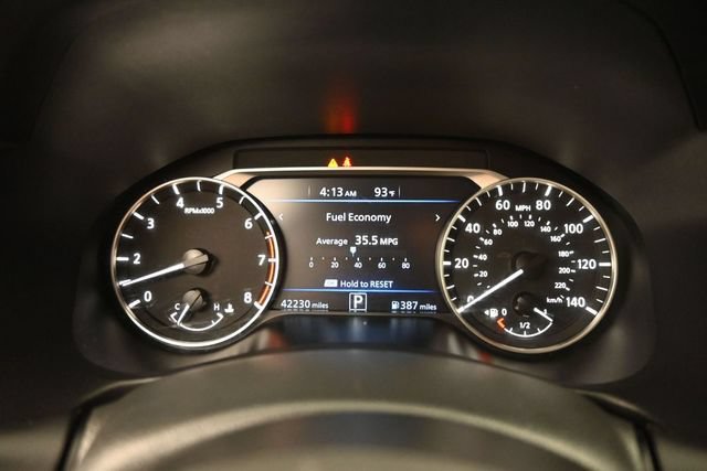 Used 2025 Nissan Altima 2.5 SV FWD image 12